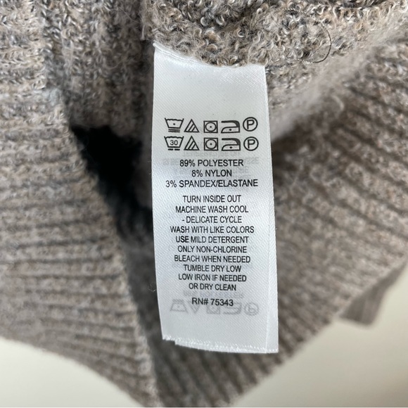 Rorie Whelan Button Up Cardigan Size Small - Picture 5 of 6